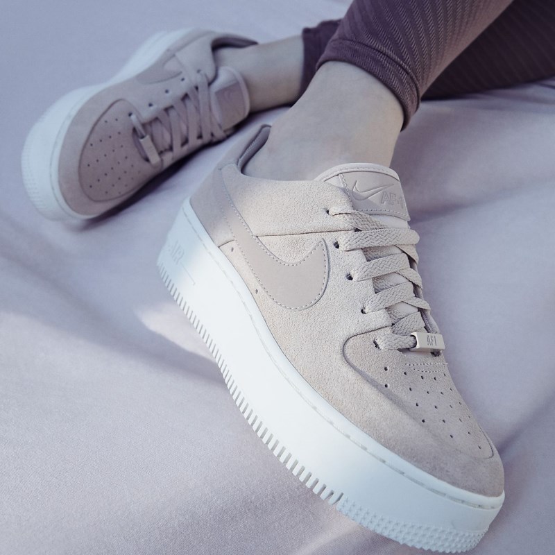 Nike Air Force 1 Sage Lav Sneakers Dame Beige | OK6239-581