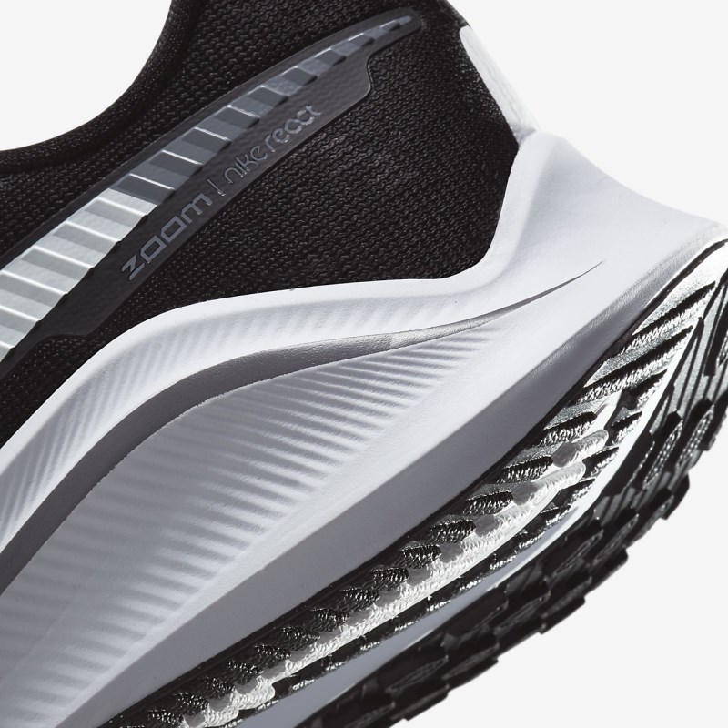 Nike Air Zoom Vomero 14 Løbesko Dame Sort | FU0224-239